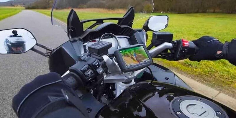 Moto dotata di Navigatore Moto