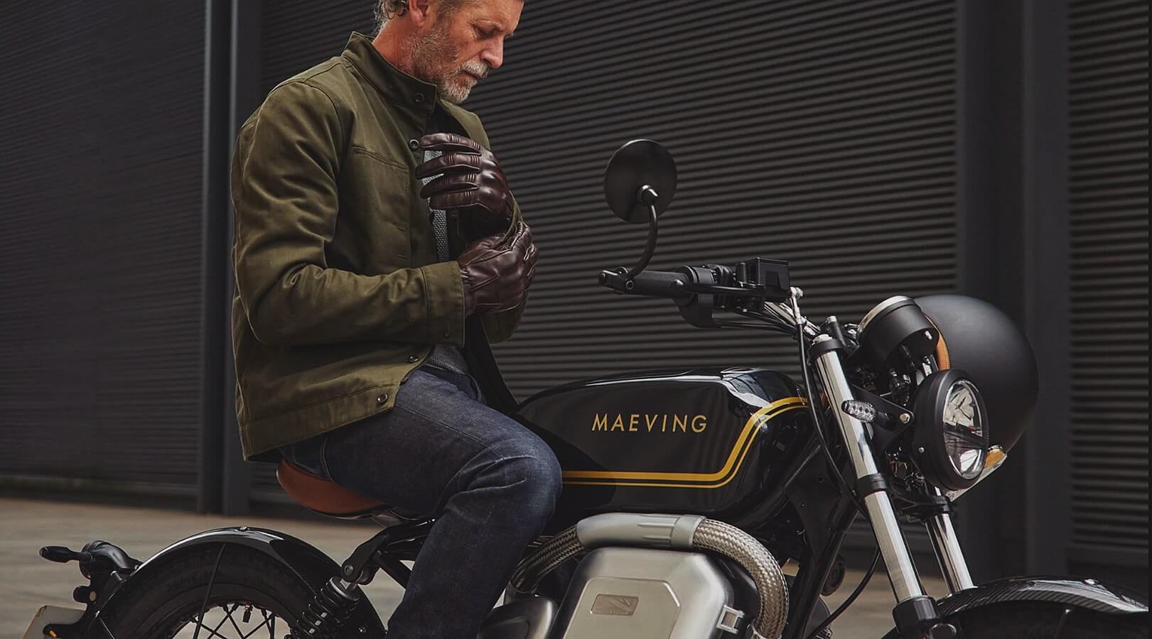 MAEVING RM1S, la moto elettrica inglese dal look vintage
