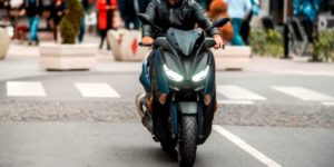 Lire la suite à propos de l’article Quelle pression de pneu pour une Xmax 125 ?