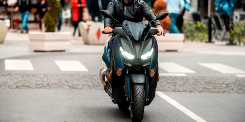 You are currently viewing Quelle pression de pneu pour une Xmax 125 ?